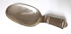 Hans Hansen. 
Sølv (830). 
Arvesølv no.4. 
Kage spade. 
Længde 17,5 cm.