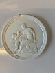 Royal 
Copenhagen 
#bisquit platte 

Amor klager 
til Venus over 
stikket af en 
bi
Har skår
Bertel ...