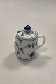 Royal 
Copenhagen 
Musselmalet 
Riflet 
Sennepskrukke 
med låg No 137
Measures 
10,5cm / 4.17 
inch