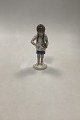 Bing og 
Grøndahl Figur 
Pige med Kat / 
Lille Mor  No. 
1779
Måler 17 cm / 
6.69 in. 
Designet af ...