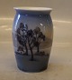 33 DJ Lille 
vase sølandskab 
9.5 x 8 cm Dahl 
Jensen. Mærket 
med kongelig 
krone og DJ 
Copenhagen i 
...