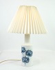 Denne vintage bordlampe er et smukt eksempel på dansk design fra midten af &#8203;&#8203;det 20. ...