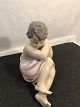 Rosenbud figur 
fra royal 
Copenhagen 
H, 14 cm .5.51 

Th. Madsen