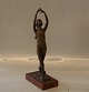 Sterett-Gittings Kelsey Bronze Balletpige med løftede hænder 30 cm på træfod Nr 325 af 500 Royal ...