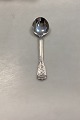 Georg Jensen 
Rosenborg 
Sølvplet Lille 
Bouillonske. 
Måler 13.1 cm 
L. / 5.01 inch
