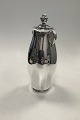 Georg Jensen 
Sterling Sølv 
Kaktus Cocktail 
Shaker No 572A
Måler 27cm / 
10.63 inch
Vejer ...