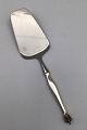 Danish Krone 
DGS Sterling 
Silver / Steel 
Server Measures 
21 cm (8.26 
inch)