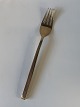 Scanline 
Bronze,# 
Frokostgaffel.
Designet af 
Sigvard 
Bernadotte.
Længde  ca 
17,3 cm 
Med ...