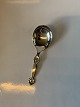 Serving spoon 
in silver
Length approx. 
12.9 cm
Stamped Year 
1920 Christian. 
Fr. Hoist
Nice ...