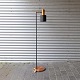 Studio 
standerlampe i 
kobber og 
sortlakeret 
metal
Design Jo 
Hammerborg
Producent Fog 
& ...