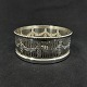 Diameter 10,5 
cm.
Højde 4 cm.
Stemplet 
Corperate mark 
granted by the 
cutlers company 
1836 ...