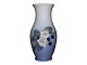 Royal 
Copenhagen vase 
med brombær.
Bemærk denne 
vare er på 
vores 
fjernlager. Den 
kan købes ...