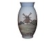 Bing & Grøndahl 
vase med Dansk 
mølle. Vasen er 
dekoreret hele 
vejen rundt.
Bemærk denne 
vare ...