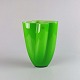 Vase i opal 
hvid og grønt 
mundblæst glas 
model Gardenia 
fra år 1990
Design Anja 
...