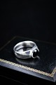 Georg Jensen 
herre ring i 
sterling sølv 
med sort onyx 
sten. (#595)
Ring størrelse 
: 64cm.