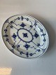 Fad ovalt  
musselmalet
#Royal 
Copenhagen 
Dek nr 1/233
Længde    cm 
ca
Pæn og 
velholdt stand