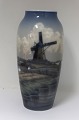 Dahl Jensen. Vase med Mølle motiv. Højde 24,5 cm. Model 8/98. (1 sortering)