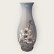 Bing & Grøndahl, vase med blomsterranke #8759 / 505, 12cm i diameter, 27cm høj, 1.sortering ...