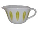 Lyngby Lotus, 
flødekande med 
limegrøn 
dekoration.
1. sortering.
Længde 12,0 
cm.
Perfekt ...