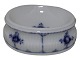 Royal 
Copenhagen 
Musselmalet 
Riflet, ovalt 
saltkar.
 
Af 
fabriksmærket 
ses det, at 
denne er ...