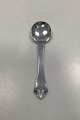 Dansk Sølv 
Servingsske af 
Mogens Ballin
Måler 18,8cm / 
7.40 inch