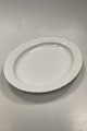 Royal 
Copenhagen Hvid 
Flora Danica 
Ovalt 
Serveringsfad 
No 3517. 
Måler 36 cm x 
28,5 cm. 2. ...