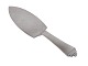Georg Jensen 
Pyramid 
sterling 
silver, large 
cake spade all 
in silver.
This was 
produced in ...
