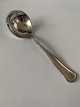 Potato spoon in 
Silver 
#Dobbeltriflet
Length approx. 
19.7 cm
Stamped 3 
towers COHR
Nice and ...