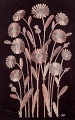 Heinz Erret for 
Gustavsberg, 
Sverige. Stort 
keramikrelief. 
Blomstermotiv 
dekoreret i 
sølv. ...
