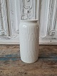 Thorkild Olsen for Royal Copenhagen Blanc de Chine vase med mønster i relief No. 4218, 1. ...