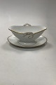 Bing og 
Grøndahl 
Offenbach 1 / 
Herregaard 
Sovsekande No 8
Måler  24 cm / 
9 29/64 inch. x 
11 cm ...