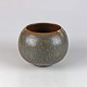 Kuglevase i 
stentøj no 11
Producent 
Saxbo
Højde 9 cm 
Diameter 11 cm