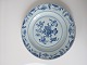 Kinesisk 
eksport 
porcelænstallerken, 
 Qianlong/Chien-
Lung (1735 - 
1795) dekoreret 
med "De tusind 
...