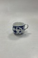 Royal 
Copenhagen 
Musselmalet 
Halvblonde 
Sennepskrukke 
uden låg No. 
744
Måler 6,2 cm x 
5,7 cm ...