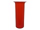 Holmegaard, rød 
Regnbue vase.
Designet af 
Michael Bang i 
1973.
Højde 17,5 cm.
Perfekt ...