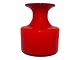 Holmegaard 
Carnaby rød 
vase.
Designet af 
Per Lütken.
Højde 10,5 cm.
Perfekt stand 
uden ...