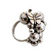 Georg Jensen; 
Stor Moonlight 
Grapes ring i 
sterlingsølv 
prydet med en 
sommerfugl. 
Ring str. ...