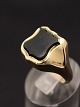 14 karat guld 
ring størrelse 
65 med onyx 
emne nr. 551941