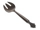 Georg Jensen 
Dronning 
Sterlingsølv, 
lille 
serveringsgaffel.

Længde 13,9 
cm.
Fin stand uden 
...