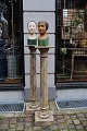 To svenske 1800 
tals 
piedestaler i 
træ med 
marmoreret ...