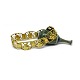 Th. 
Frederiksen; 
Armsmykke af 14 
kt. guld, i led 
med 
blomstermotiv.
Med kasselås 
og to ...