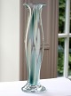 Harmony, Holmegaard glasværk 1985, Slank vase. Højde 27 cm. Øverste diameter 7,5 cm. I. ...