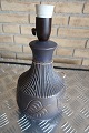 Retro bordlampe fra Bromølle, Keramik
Smukt og enkelt dekoreret
Sjælden keramiklampe
H: 29,5cm
Stempel: Bromølle - Denmark