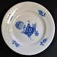 Royal 
Copenhagen, 
kage tallerken, 
flettet, 8092, 
20. årh. 
København, 
Danmark. 
Stemplet. Dia. 
15 ...