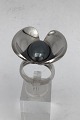 Georg Jensen 
Sterling Sølv 
Ring No. 206 
Hæmatit Ring 
Str. 59 (US 8 
3/4) Vægt 28.7 
gr (1.01 oz)
