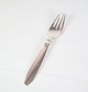 Lunch fork in 
patterned 
cactus, 
designed by 
Georg Jensen. 
Stamped 
Sterling 
Denmark
L: 18
