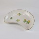Halvmåneformet 
fad fra stellet 
Erantis. No 41
Design Bing & 
Grøndahl
Hvidt porcelæn 
i ...