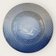 Bing & 
Grondahl, 
Seagull with 
gold, Deep 
plate #22 #322, 
24.5cm in 
diameter, 1st & 
2nd sorting, 
...