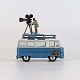 Filmfotograf og 
bus i metal. 
Figuren kan 
tages af.
2500 series, 
England
Producent 
Corgi ...