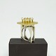 Bent Exner designsmykke.Bent Exner; Stort skulpturel ring i sterlingsølv med lueforgyldt top. ...